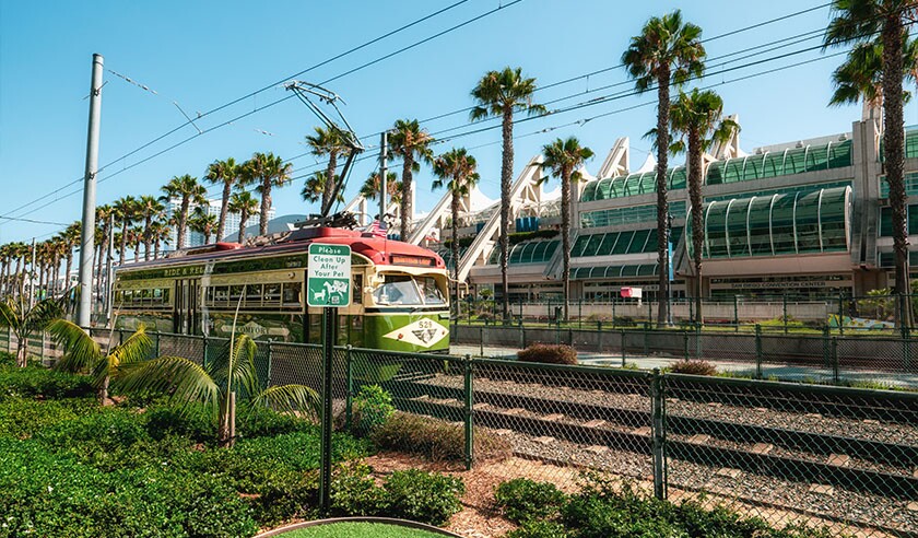 San Diego Trolley. Green Line, Convention Center Station san diego convention center.jpg
