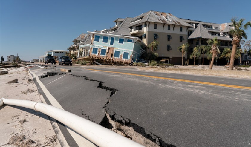 hurricane-michael-in-mexico-beach-state-road-98-pa-39110397-web.jpg