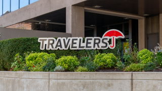 travelers logo sign Travelers office hartford connecticut.png