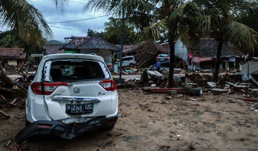 indonesia-tsunami-pa-40351165.jpg
