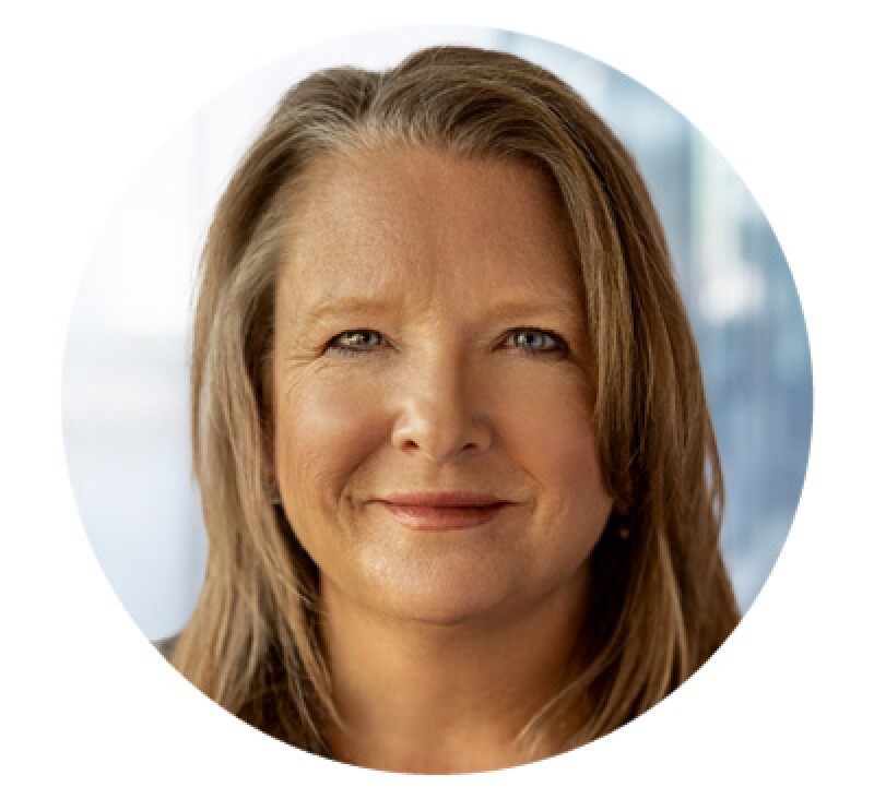 Jeanne Edwards headshot circle.jpg