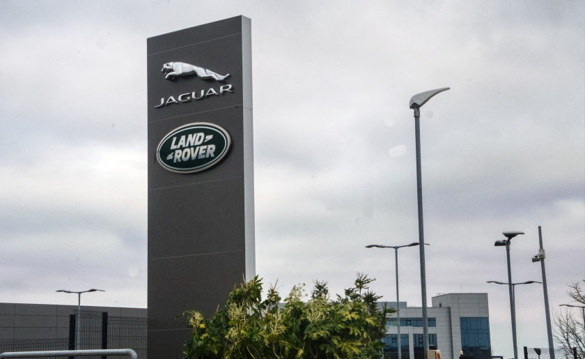 jaguar land rover.png
