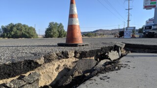 california-quake-5-july-pa-43970972.jpg