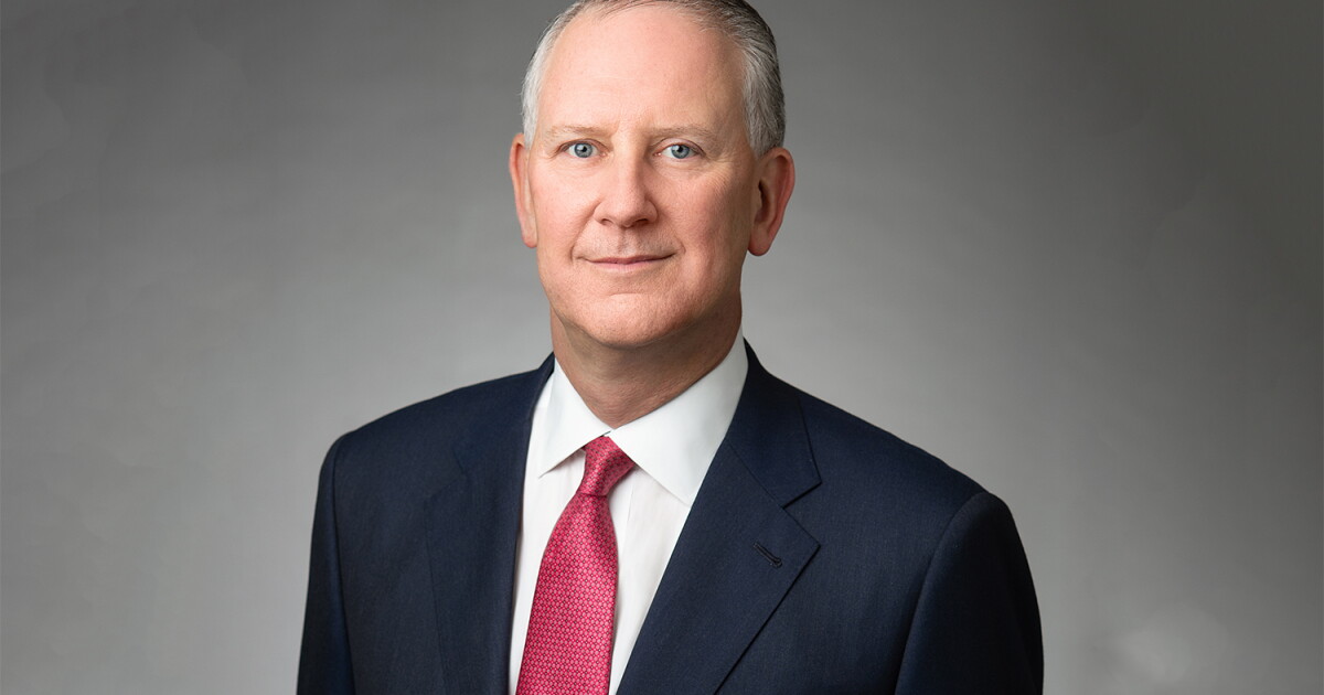 AIG Zaffino's compensation to decrease to $15mn from $25mn upon transition