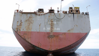 ALAMY Fso Safer ship marine vessel may 30 2023 sea yemen.png