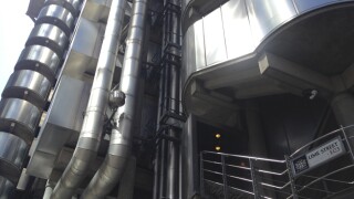 lloyds-building-london-upview-pipe-stairs-lime-st-sign.jpg