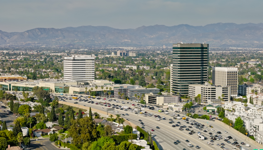 Sherman Oaks Cityscape from San Diego Freeway in San Fernando Valley, Los Angeles.png
