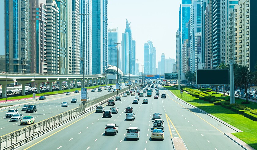 Dubai, United Arab Emirates traffic.jpg