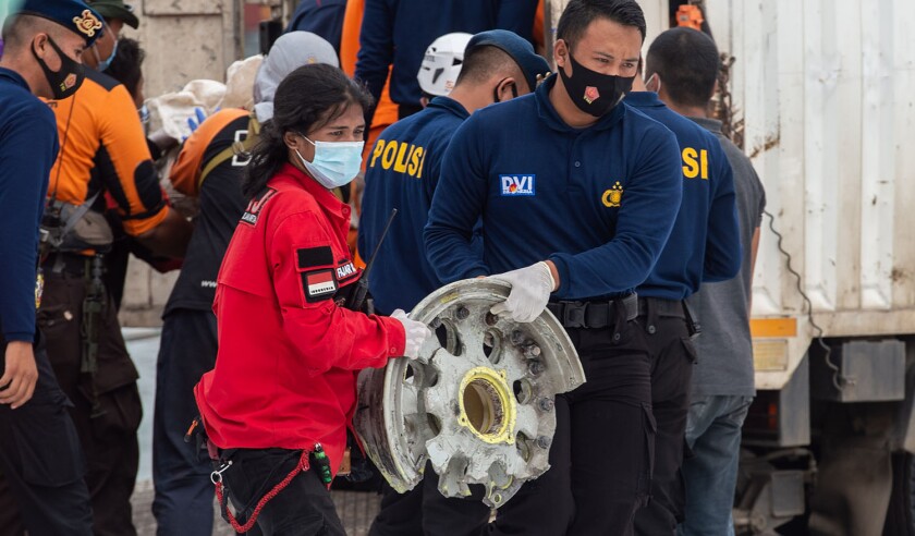 INDONESIA-JAKARTA-PLANE-CRASH-SEARCH