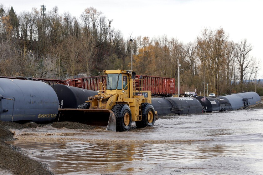 2H6T23C flooding british columbia washington.jpg