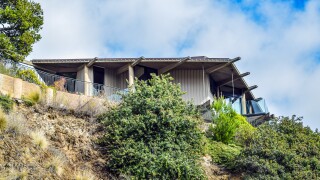Los Angeles California Beverly Hills Hollywood HNW Mansion Wildfire.jpg
