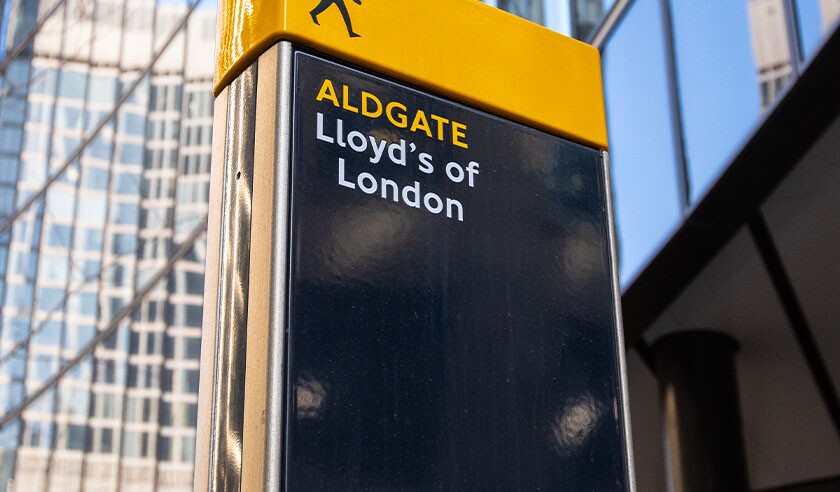 lloyds of london sign.jpg