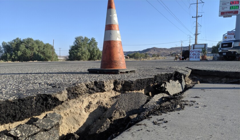 california-quake-5-july-pa-43970972.jpg