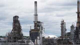 U.S.-PHILADELPHIA-OIL REFINERY-FIRE-CONTAINING