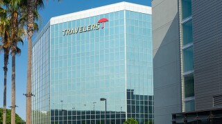 travelers insurance building irvine california.jpg