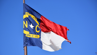 north carolina state flag.png