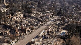 Palisades Fire aftermath. Clean-ups and infrastructure repair begin. Residents are still not allowed in, and the National Guard is in place to thwart looters and sightseers. The residential area of the Palisades ravaged by fire. 1/14/2025 Pacfic Palisades