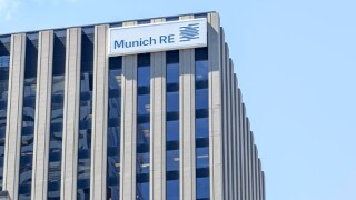 munich re building canada 2.jpg