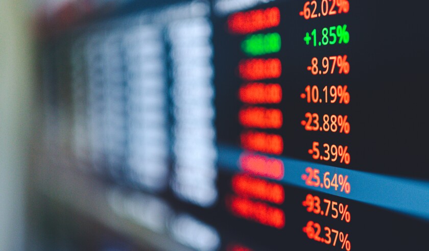 Stocks Fall Economy Tarifs Trading Recession Results.jpg
