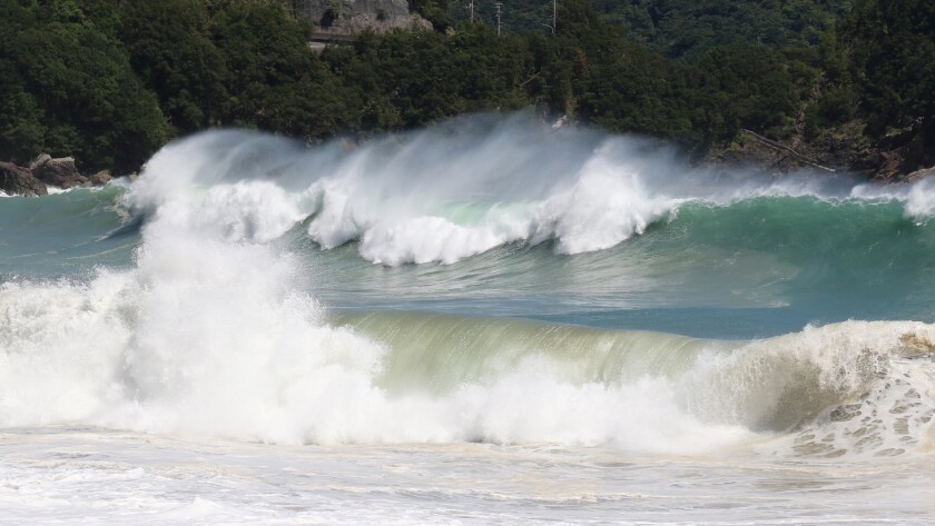 Rough sea