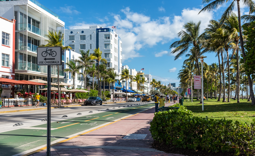 miami florida ocean drive.png