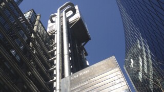 lloyds-and-willis-buildings-with-lime-st-sign-london.jpg