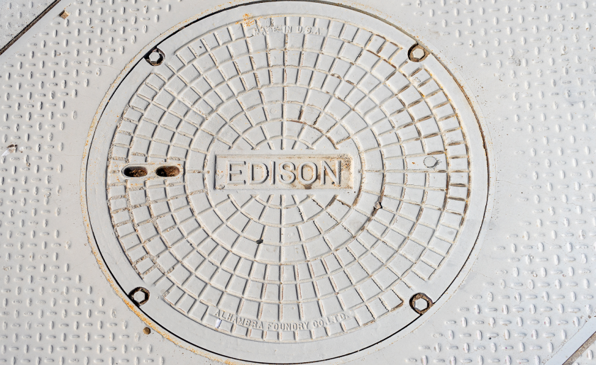 southern california edison socal edison manhole cover.png